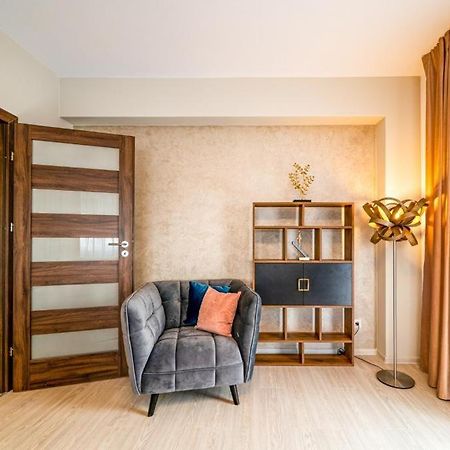 Pink Velvet Rk Ghimbav Apartment ภายนอก รูปภาพ