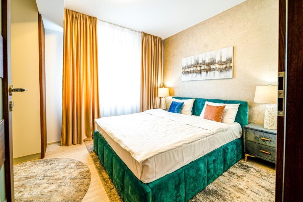 Pink Velvet Rk Ghimbav Apartment ภายนอก รูปภาพ